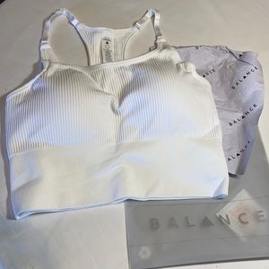 Balance athletica linear bra white size large
